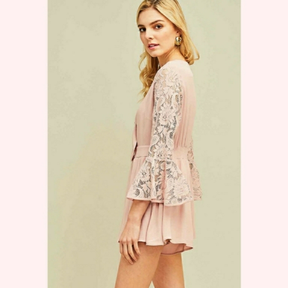 Entro Blush Lace Romper - Picture 5 of 7